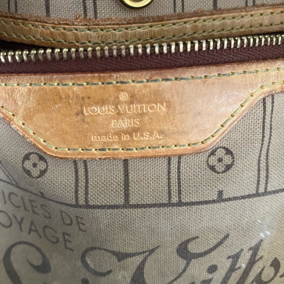 Louis Vuitton Neverfull MM - Picture 12 of 15